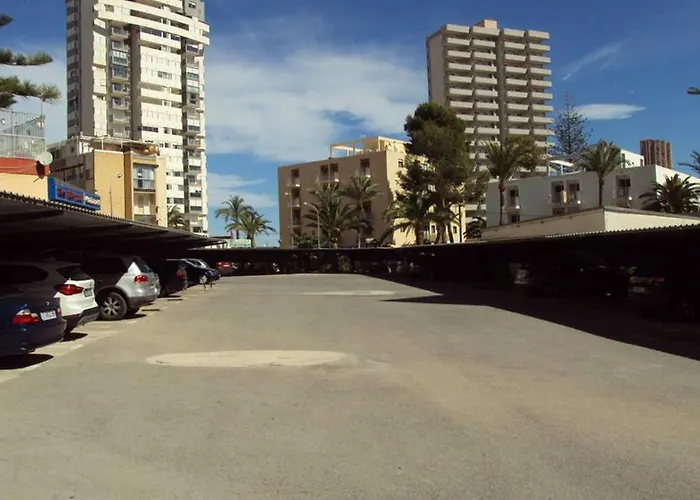 Edificio Alteanos V * Benidorm