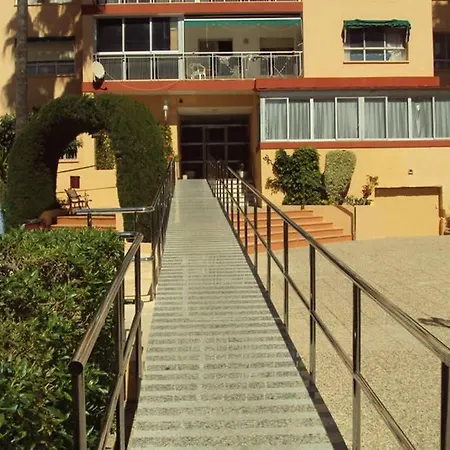 Edificio Alteanos V * بينايدورم